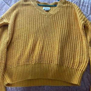 EVERYDAY LOUNGE CAMPUS
CREW SWEATER